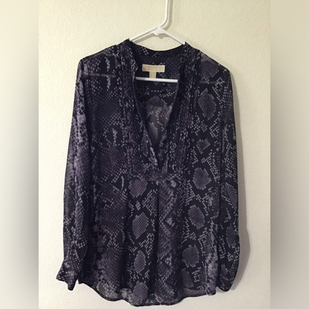 Designer women’s shirt. Michael Kors. Size S